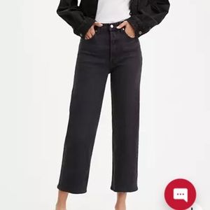 Levi’s Ribcage Straight Ankle Black Jeans